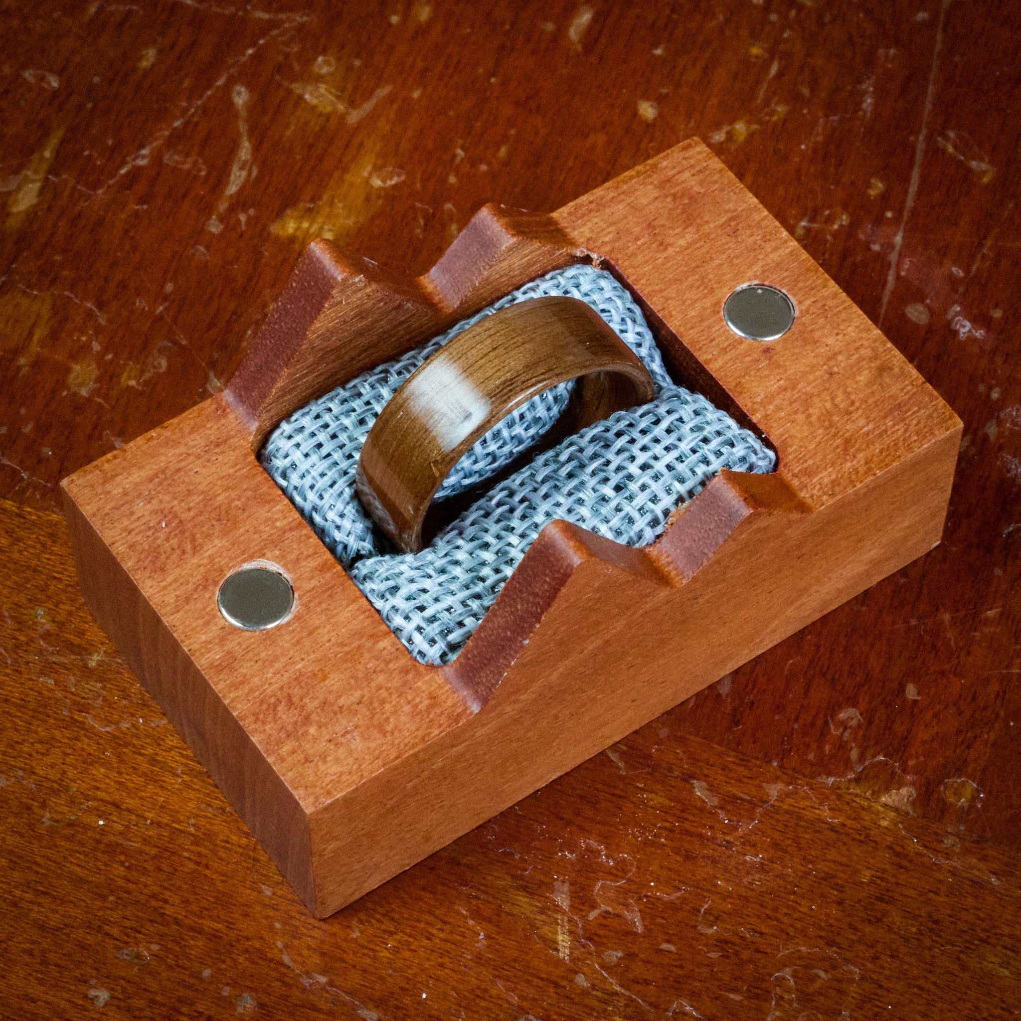 The Walnut | 8MM - Alpine HQ